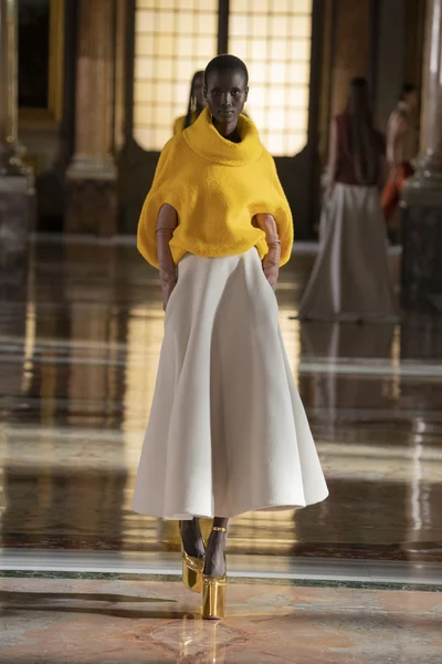 Look 65